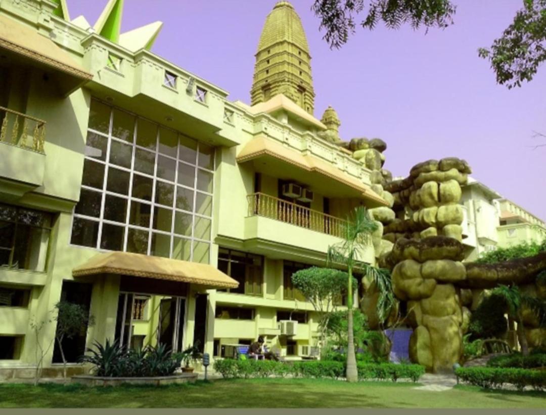 Ananda Krishna Van Vrindavan Bagian luar foto